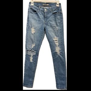 LEVIS 710 super skinny in light washed blue